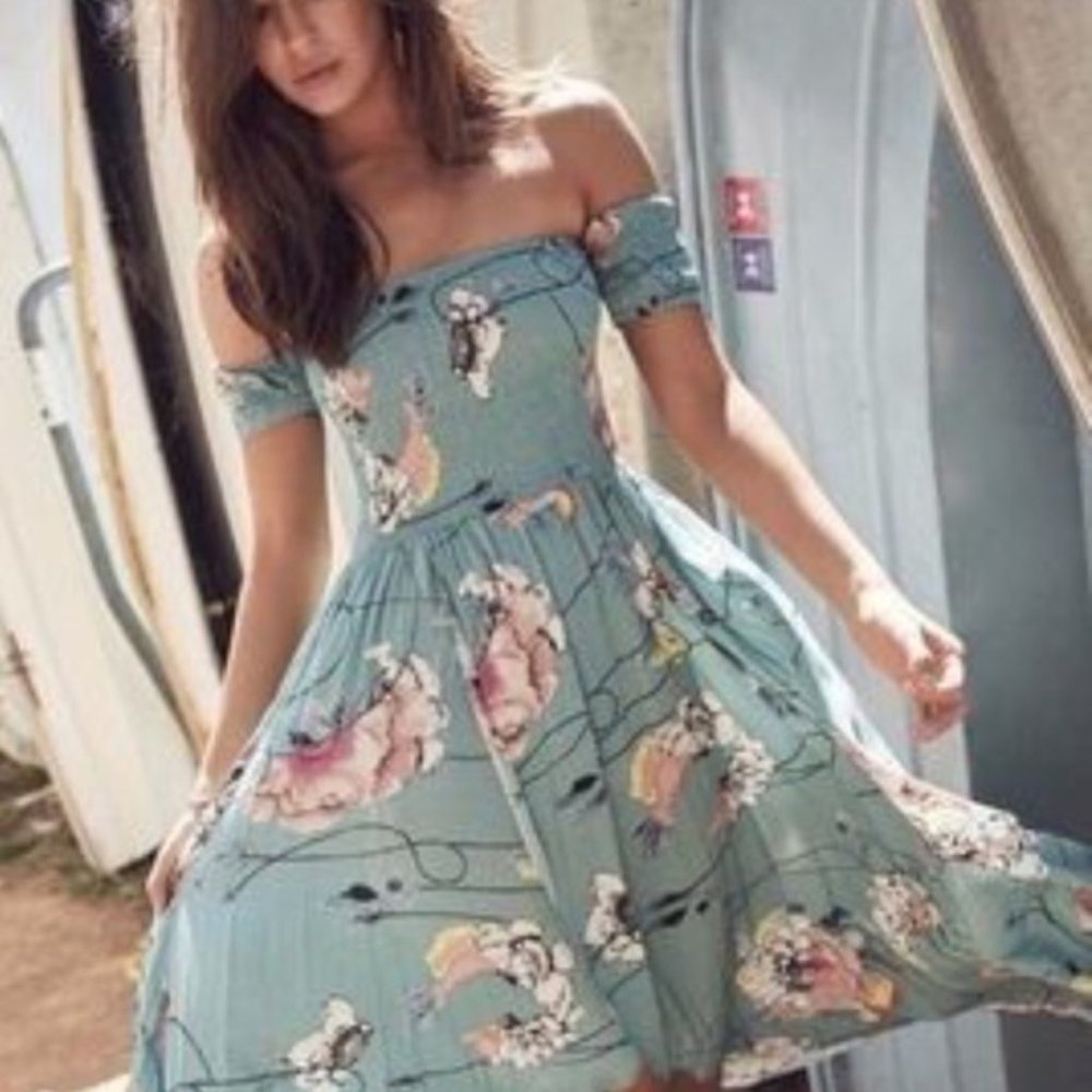Jaase Off The Shoulder Blue Floral Tube Top Dress